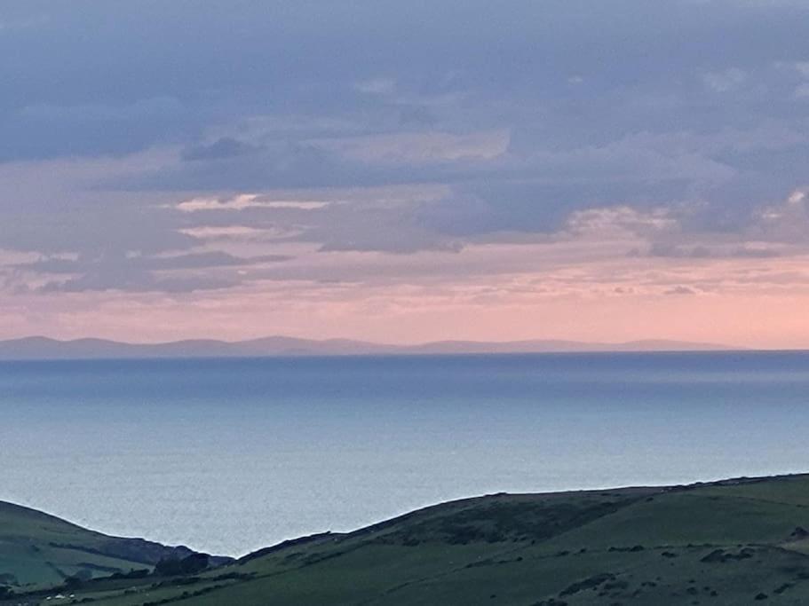 Llanllyfni Amazing Coastal & Sunset Views In Eryri 빌라 외부 사진